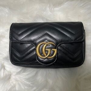 Gucci marmont super mini bag